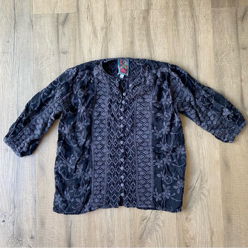 Johnny Was Embroidered Navy Button-Front Boho Blouse Sz S
